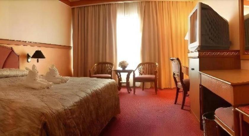 Sakura Hotel Hat Yai Bagian luar foto