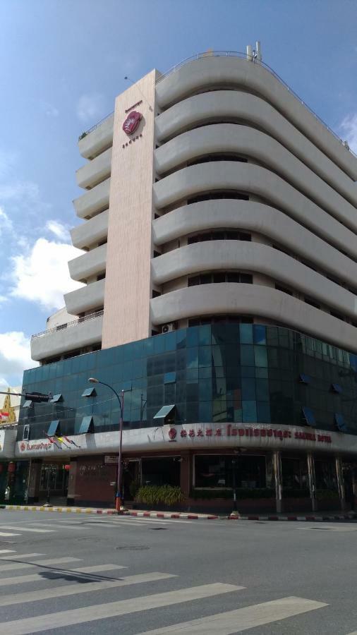 Sakura Hotel Hat Yai Bagian luar foto